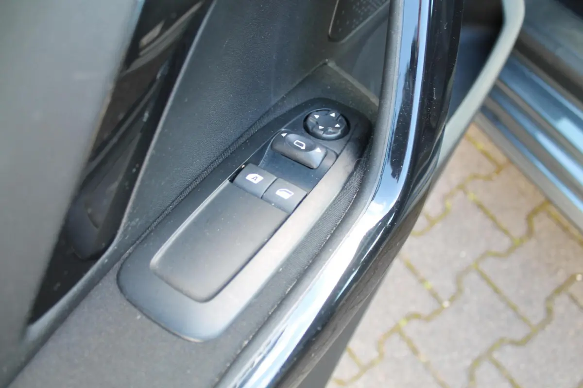 1.2 PureTech | Navi | Parkeersensoren | Cruise