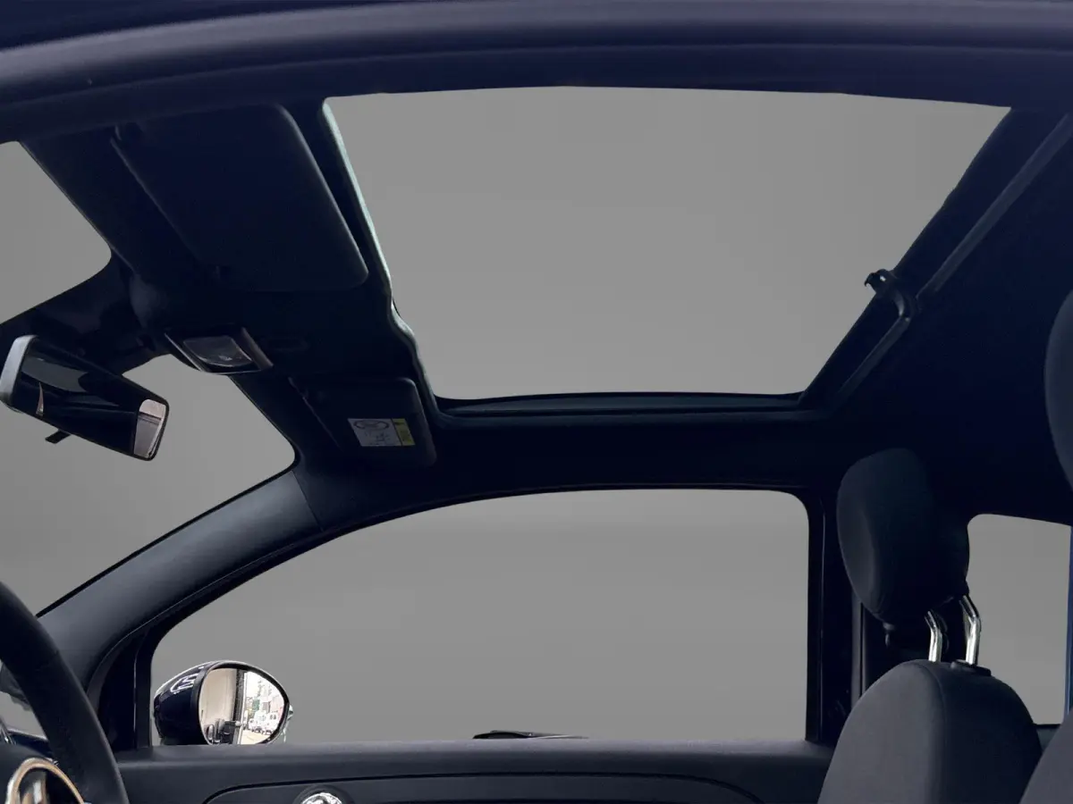 1.0 Hybrid Dolcevita | Navigatiesysteem | Climate Control | Parkeersensoren | Apple carplay/Android Auto | LMV 16" |