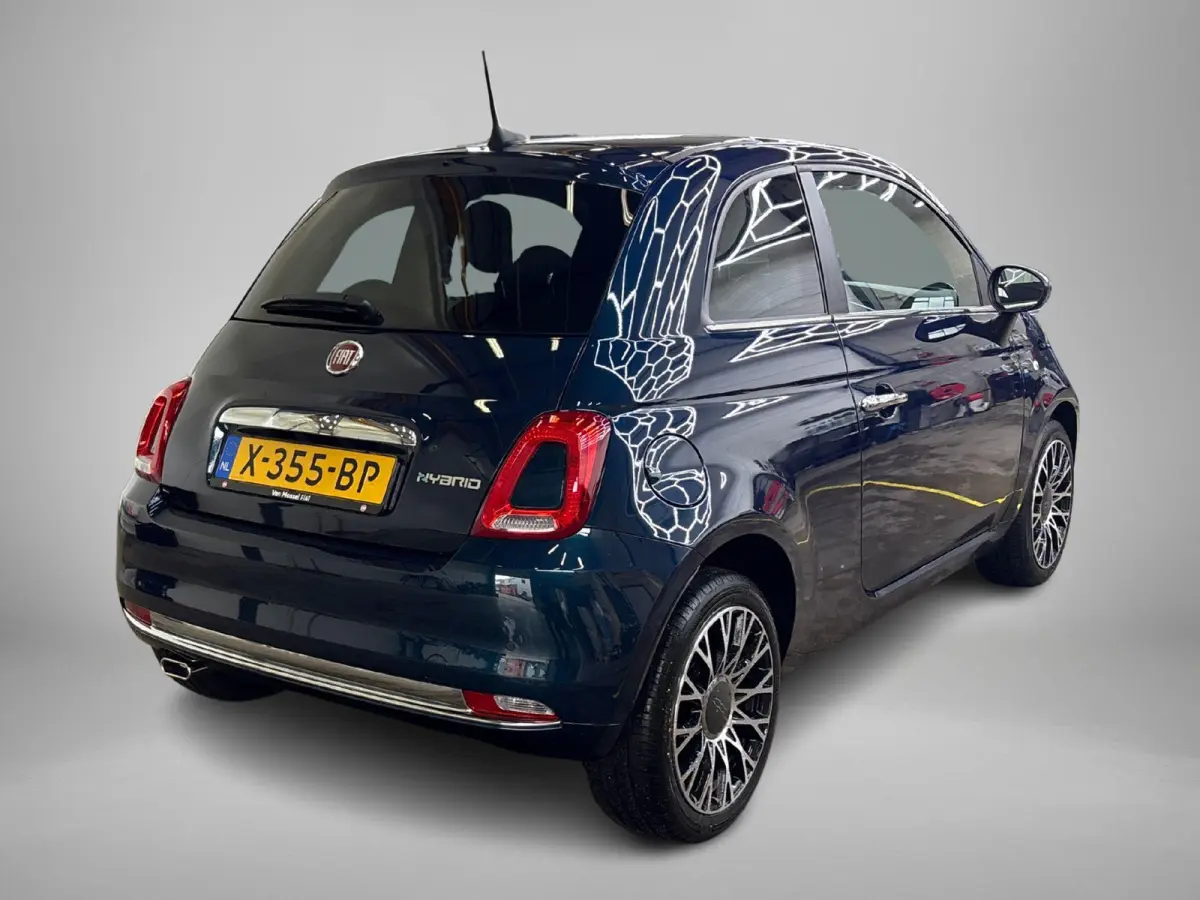 1.0 Hybrid Dolcevita | Navigatiesysteem | Climate Control | Parkeersensoren | Apple carplay/Android Auto | LMV 16" |