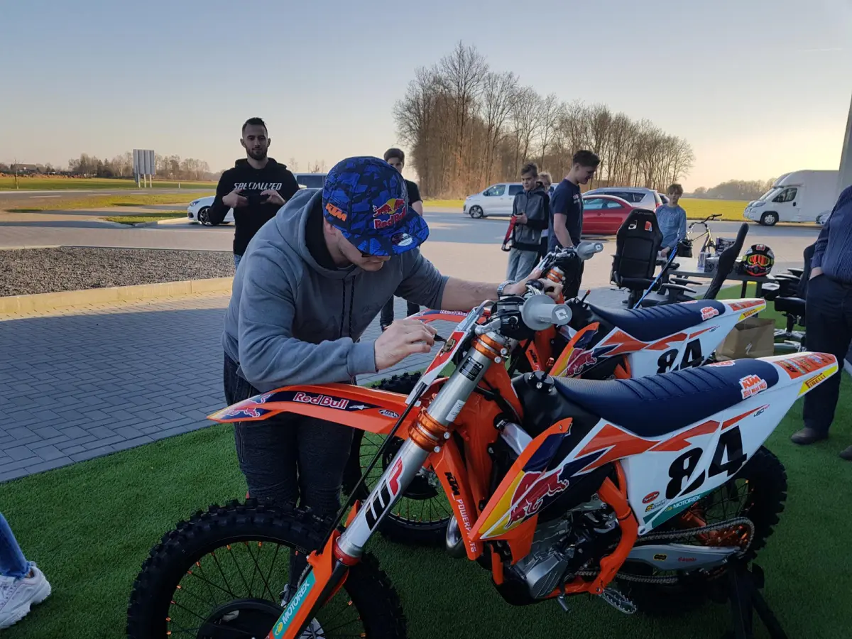 SX-F Herlings Replica | Compleet Nieuw | Gesigneerd! | Replica van de 2018 MXGP kampioenschap fiets!