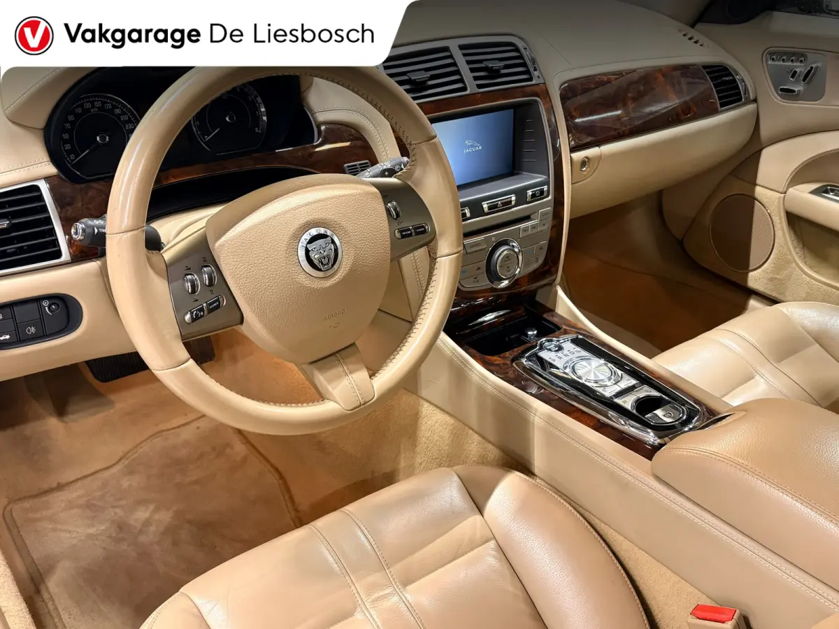 5.0 V8 Portfolio/leer/memory/navi/boeken/20 inch/zeer nette staat