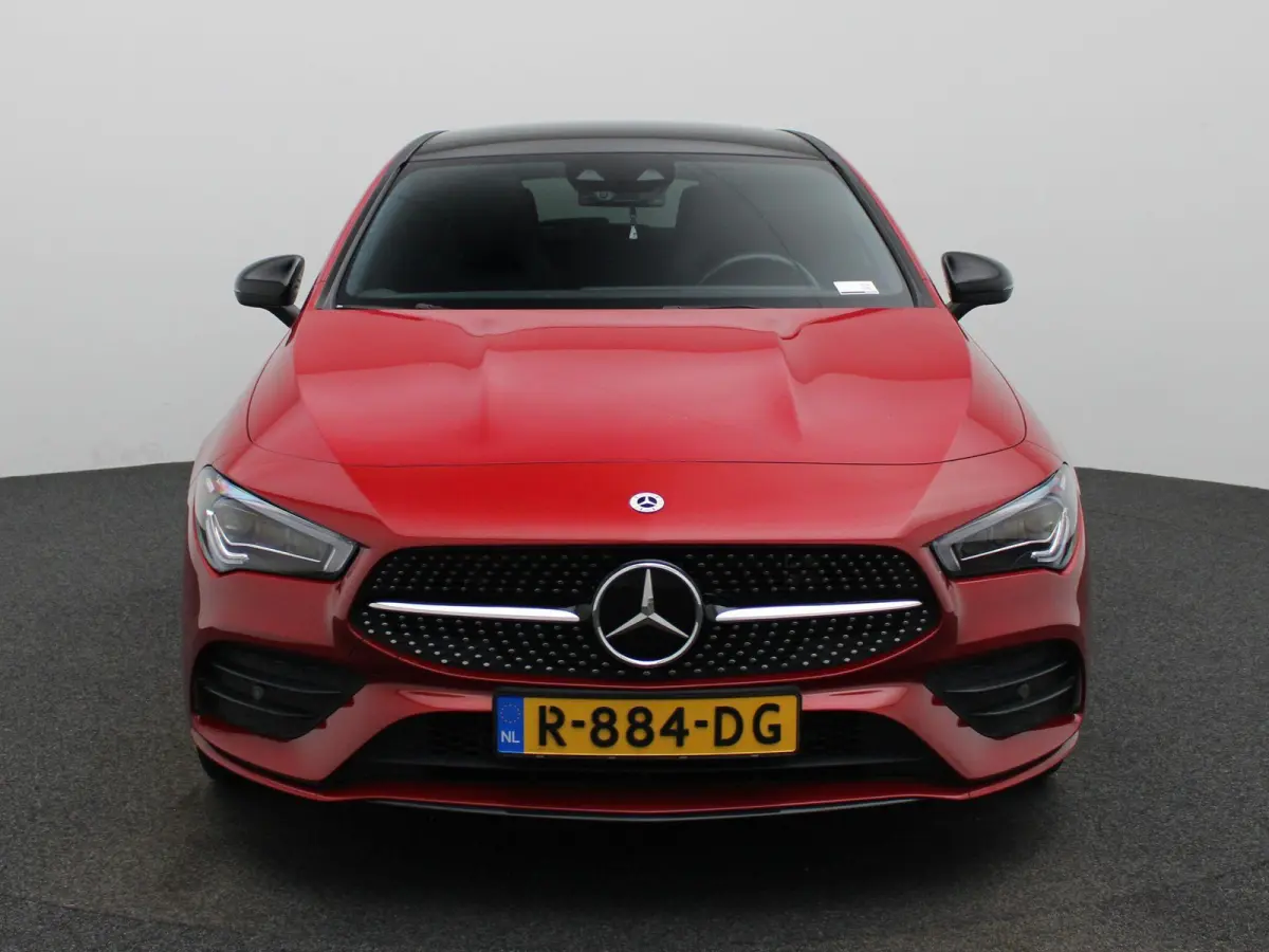 250 e Business Solution AMG Limited | Automaat | Stoel verwarming | Panorama dak | LMV | Focal Audio | Camera | Parkeer sensoren | Navigatie | Elec. Achterklep | Sfeer verlichting | Virtual 