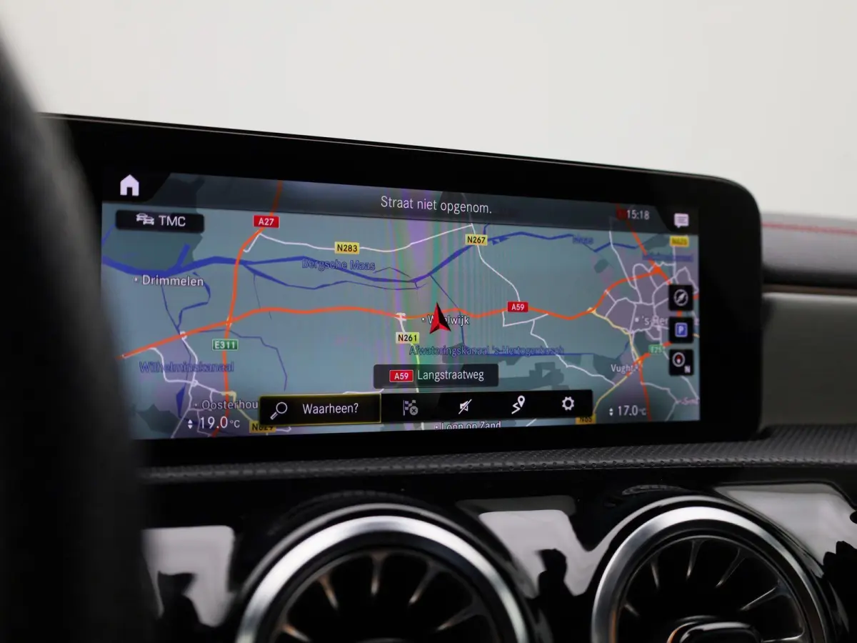 250 e Business Solution AMG Limited | Automaat | Stoel verwarming | Panorama dak | LMV | Focal Audio | Camera | Parkeer sensoren | Navigatie | Elec. Achterklep | Sfeer verlichting | Virtual 