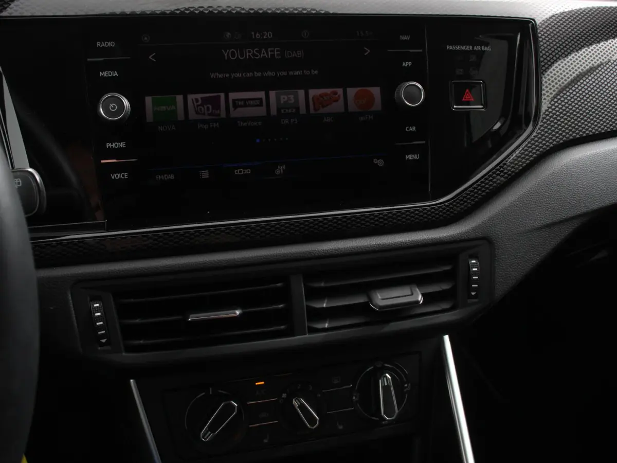 1.0 TSI 110pk DSG Life Plus Navigatie Apple Carplay/Android Auto Digitale Cockpit Adaptieve Cruise Control Dab Verwarmde stoelen