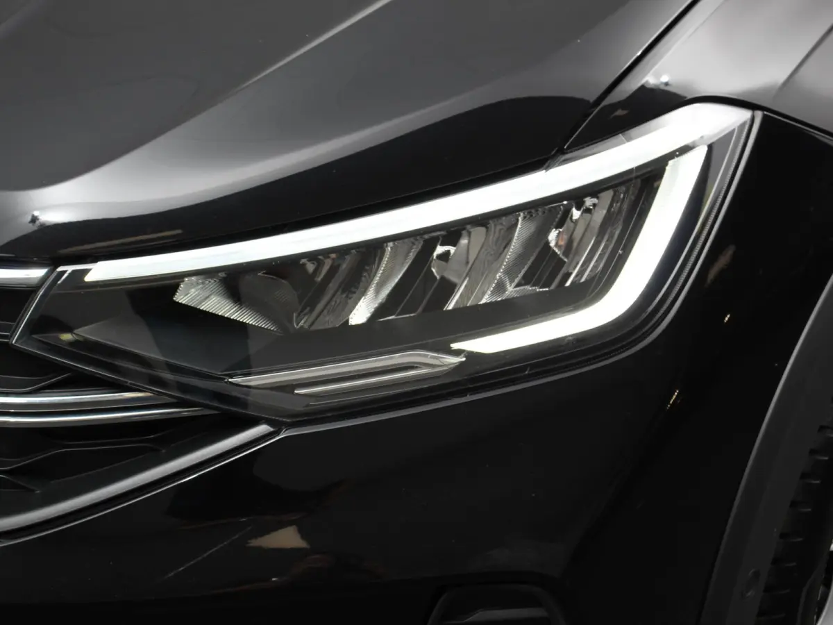 1.0 TSI 110pk DSG Life Plus Navigatie Apple Carplay/Android Auto Digitale Cockpit Adaptieve Cruise Control Dab Verwarmde stoelen
