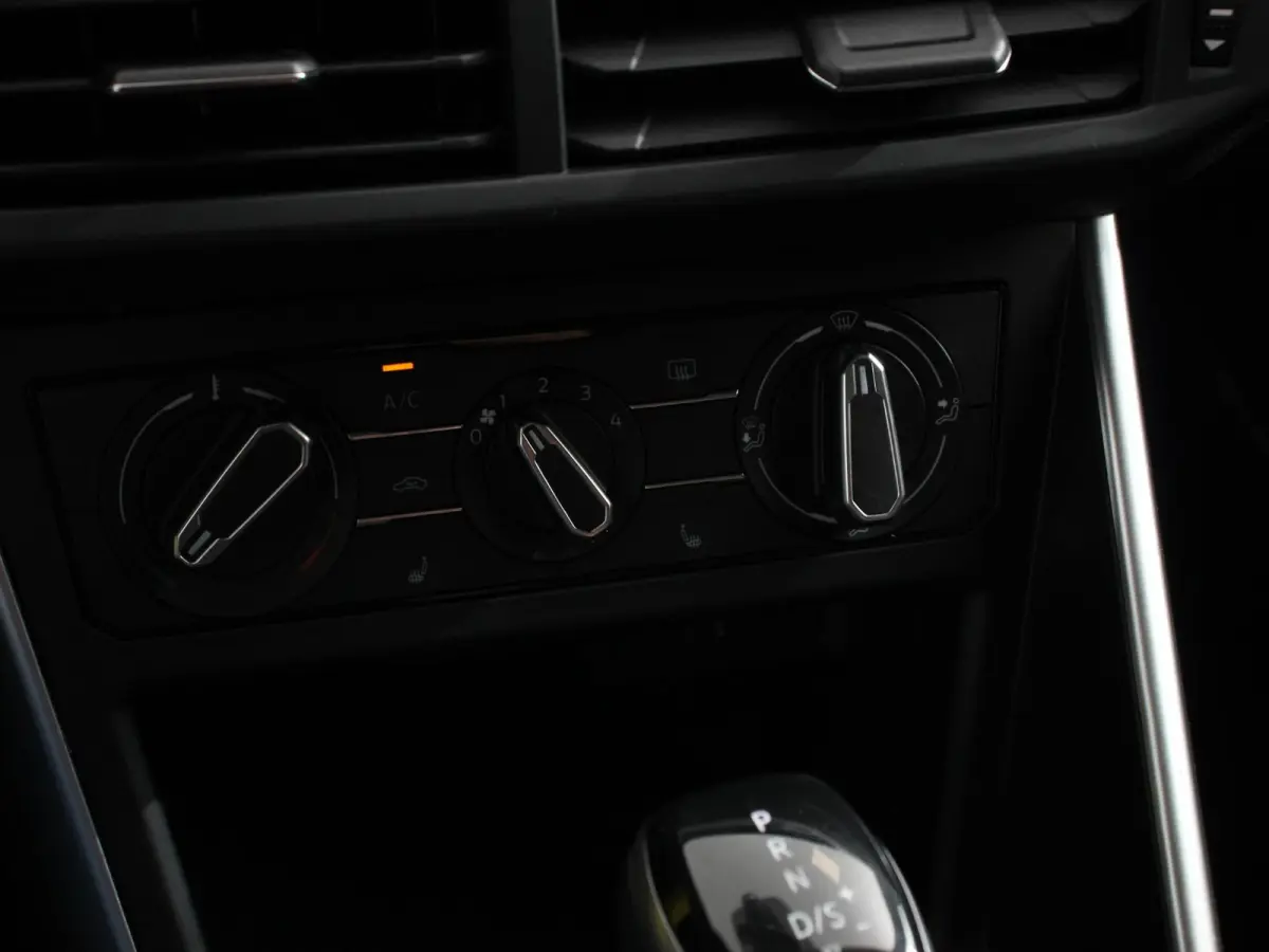 1.0 TSI 110pk DSG Life Plus Navigatie Apple Carplay/Android Auto Digitale Cockpit Adaptieve Cruise Control Dab Verwarmde stoelen