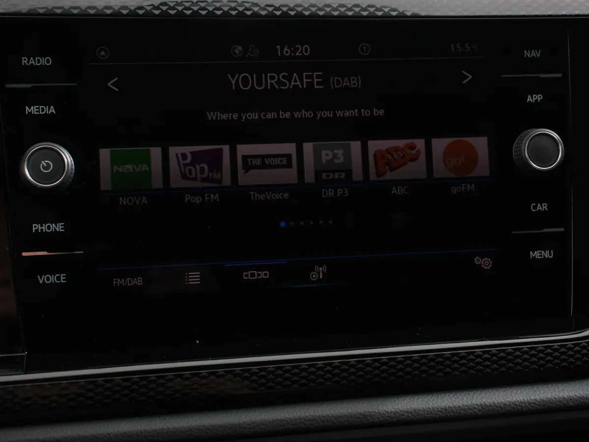 1.0 TSI 110pk DSG Life Plus Navigatie Apple Carplay/Android Auto Digitale Cockpit Adaptieve Cruise Control Dab Verwarmde stoelen