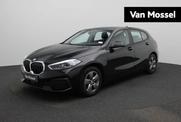 118i Business Edition | Automaat | Apple Carplay / Android Auto | Parkeer sensoren | Navigatie | Virtual cockpit | Cruise control | Bluetooth | Climate control | DAB |