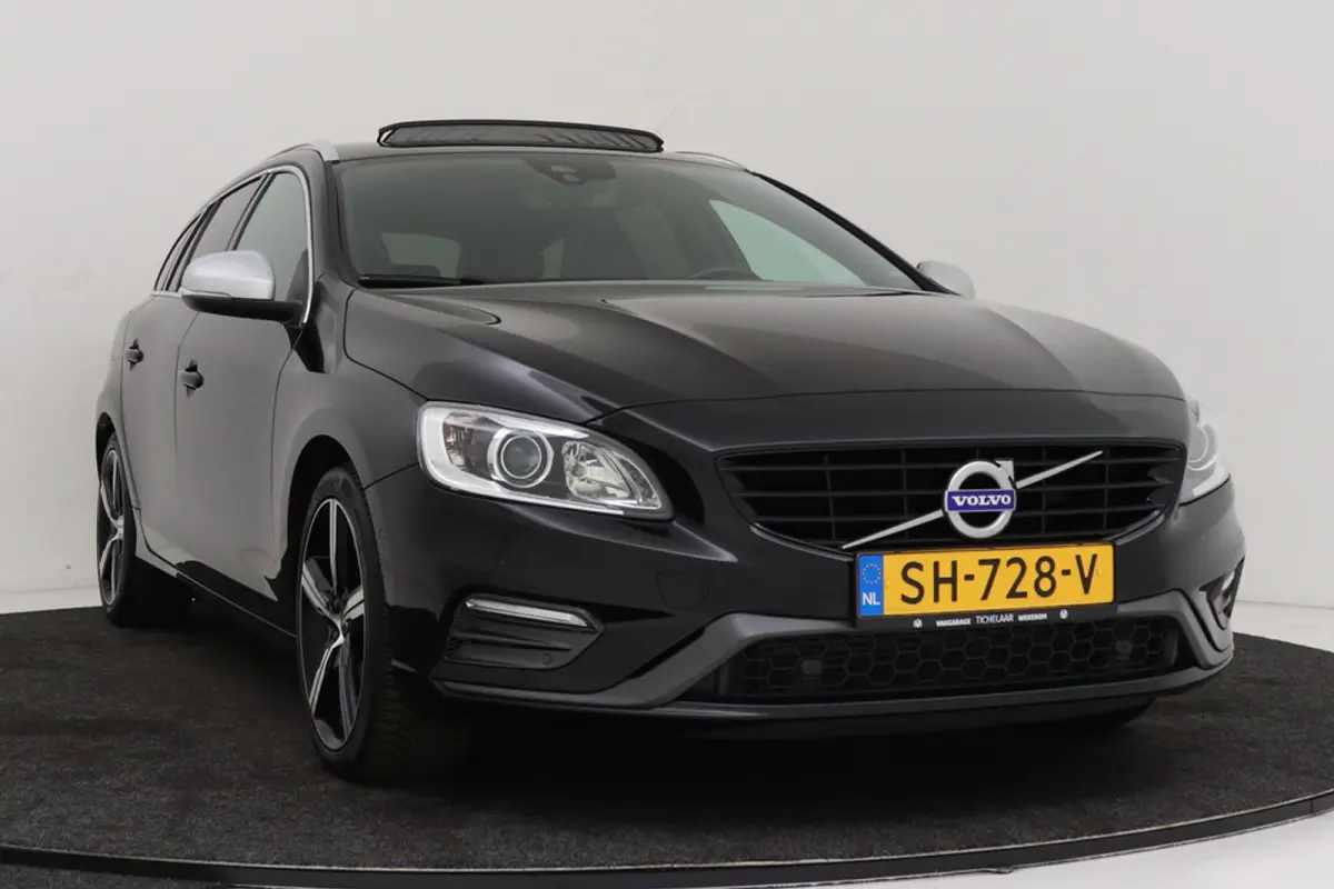 2.0 T4 Business Sport R-Design | Trekhaak | Schuif-/Kanteldak | Org NL | Leer | Sportstoelen | Camera | Stoelverwarming
