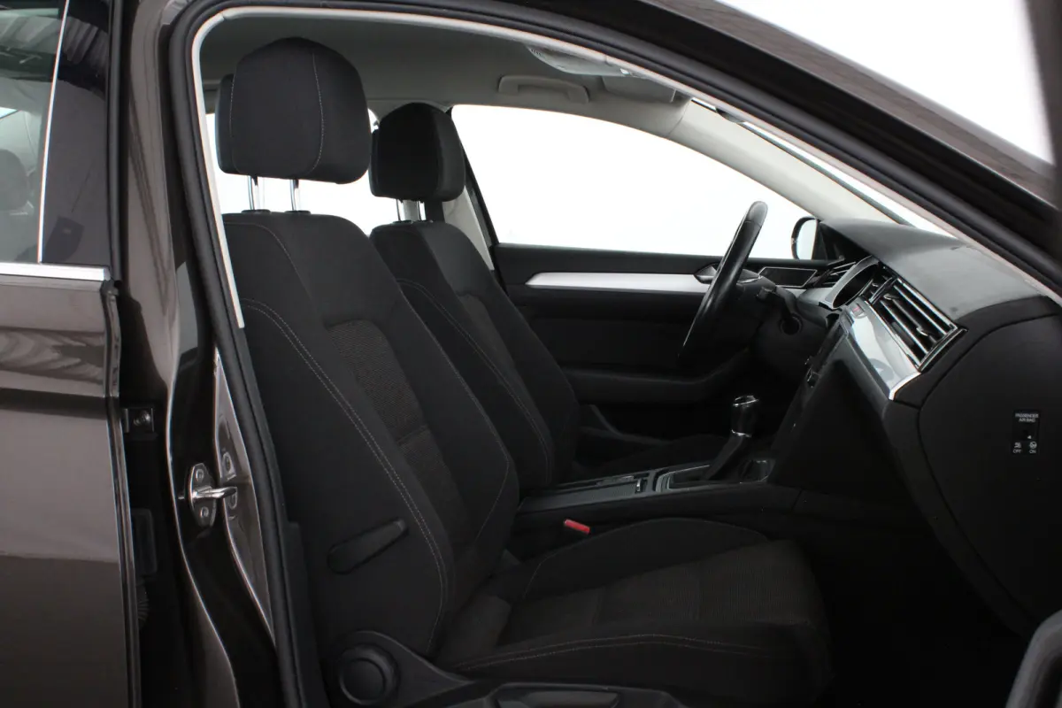 1.6 TDI Comfortline > Trekhaak/LED-koplampen/comfort stoel