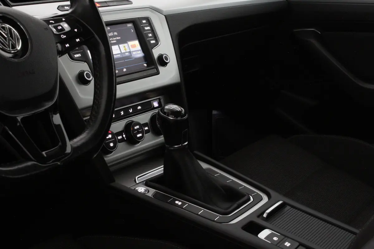 1.6 TDI Comfortline > Trekhaak/LED-koplampen/comfort stoel