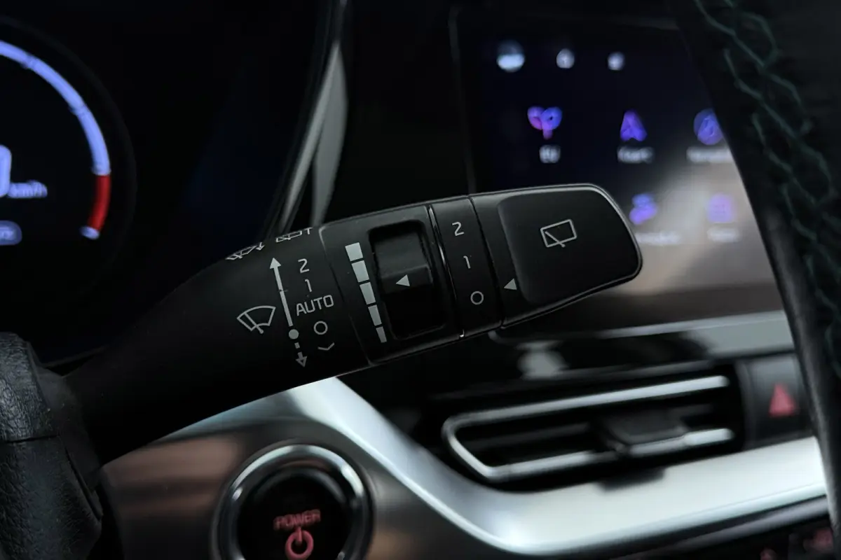 Edition 64 kWh | SOH 95.6% | 105.000 KM! | 3-Fase | CarPlay | Stoelverwarming | Keyless | LED | Adap. Cruise | Camera |