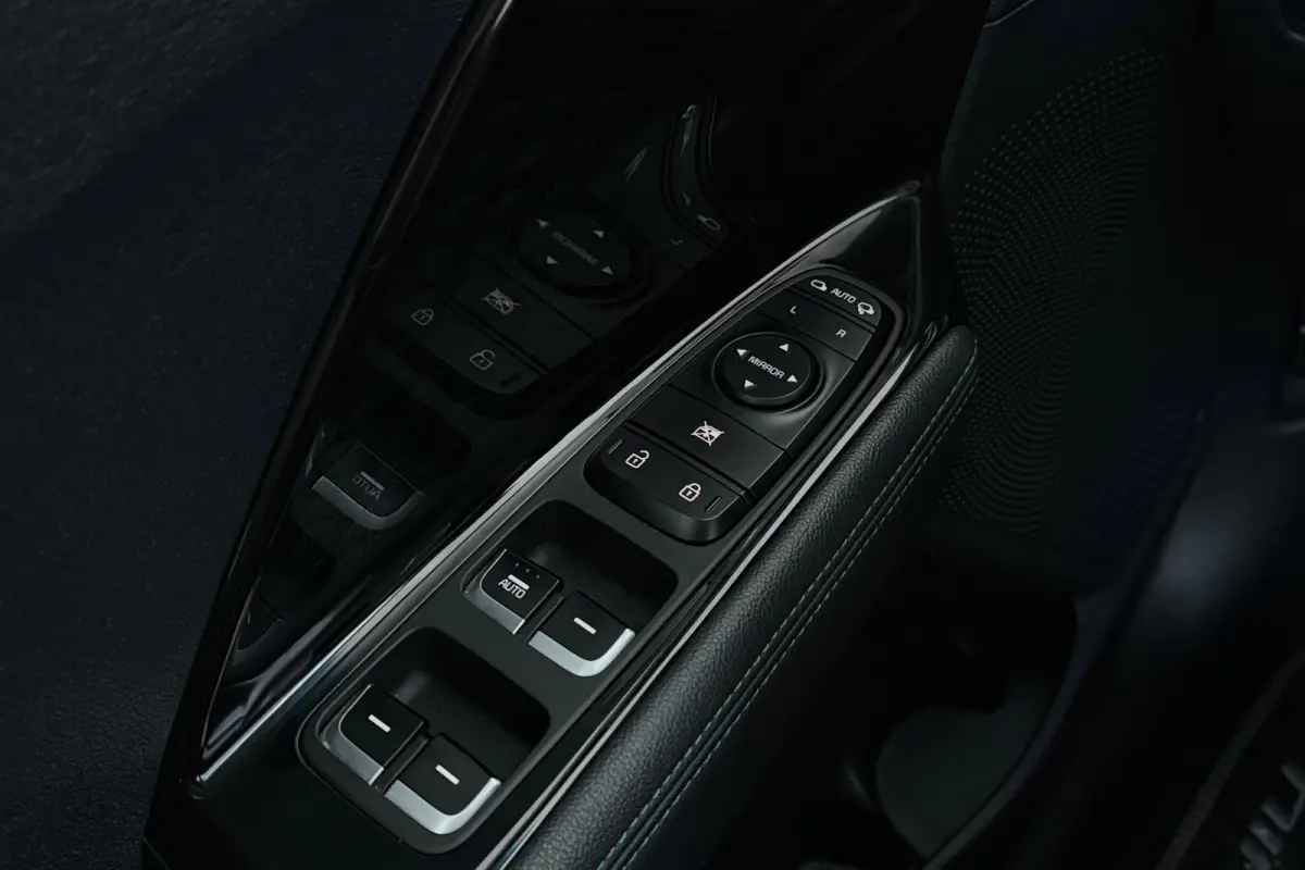 Edition 64 kWh | SOH 95.6% | 105.000 KM! | 3-Fase | CarPlay | Stoelverwarming | Keyless | LED | Adap. Cruise | Camera |