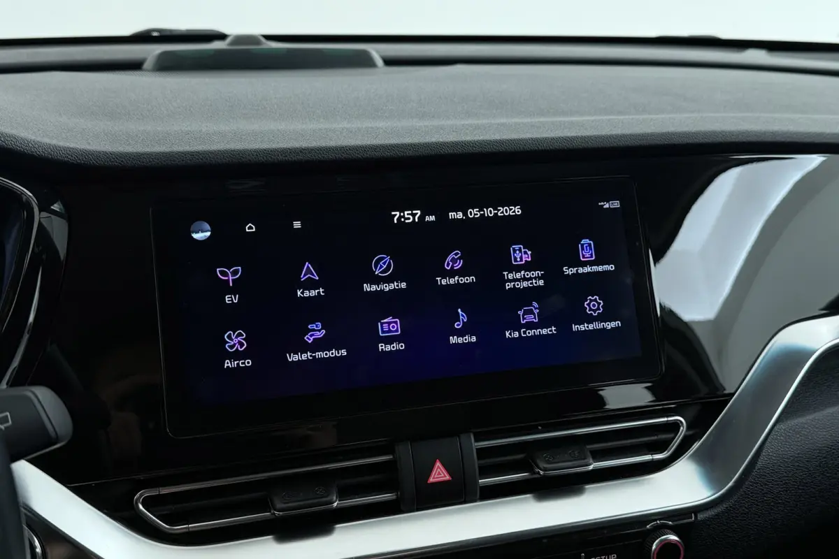 Edition 64 kWh | SOH 95.6% | 105.000 KM! | 3-Fase | CarPlay | Stoelverwarming | Keyless | LED | Adap. Cruise | Camera |