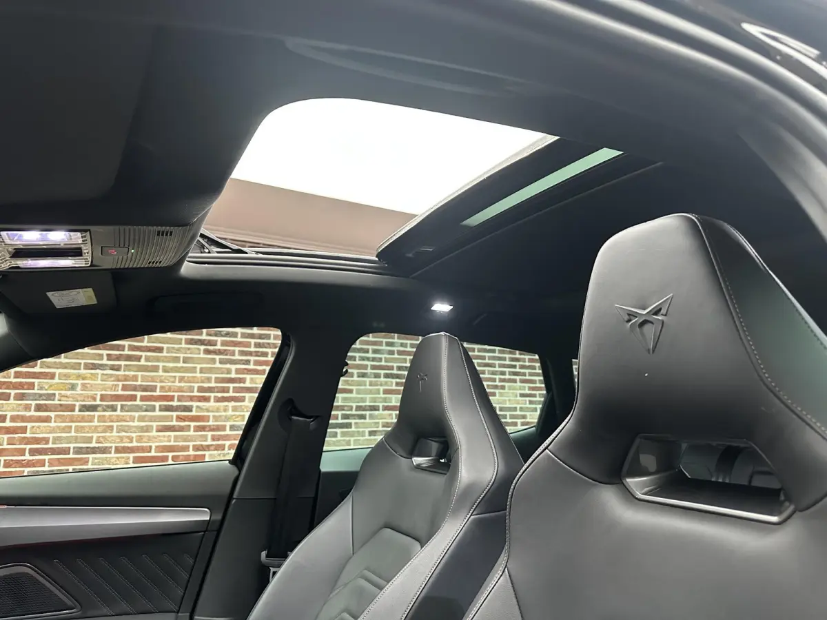 1.5 TSI e-Hybrid VZ Extreme Pano| Memory| 360 camera
