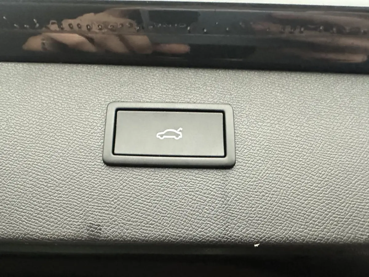 1.5 TSI e-Hybrid VZ Extreme Pano| Memory| 360 camera