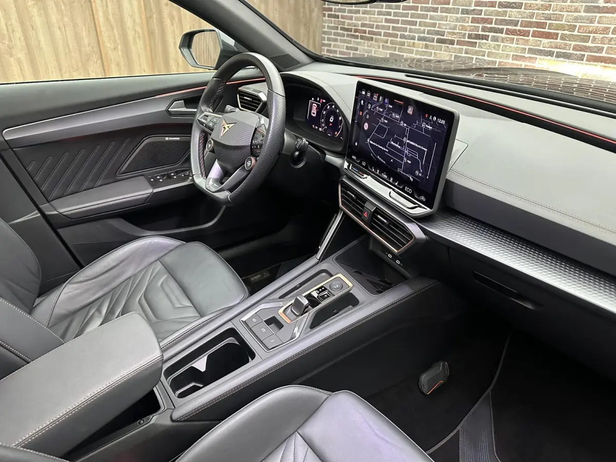 1.5 TSI e-Hybrid VZ Extreme Pano| Memory| 360 camera