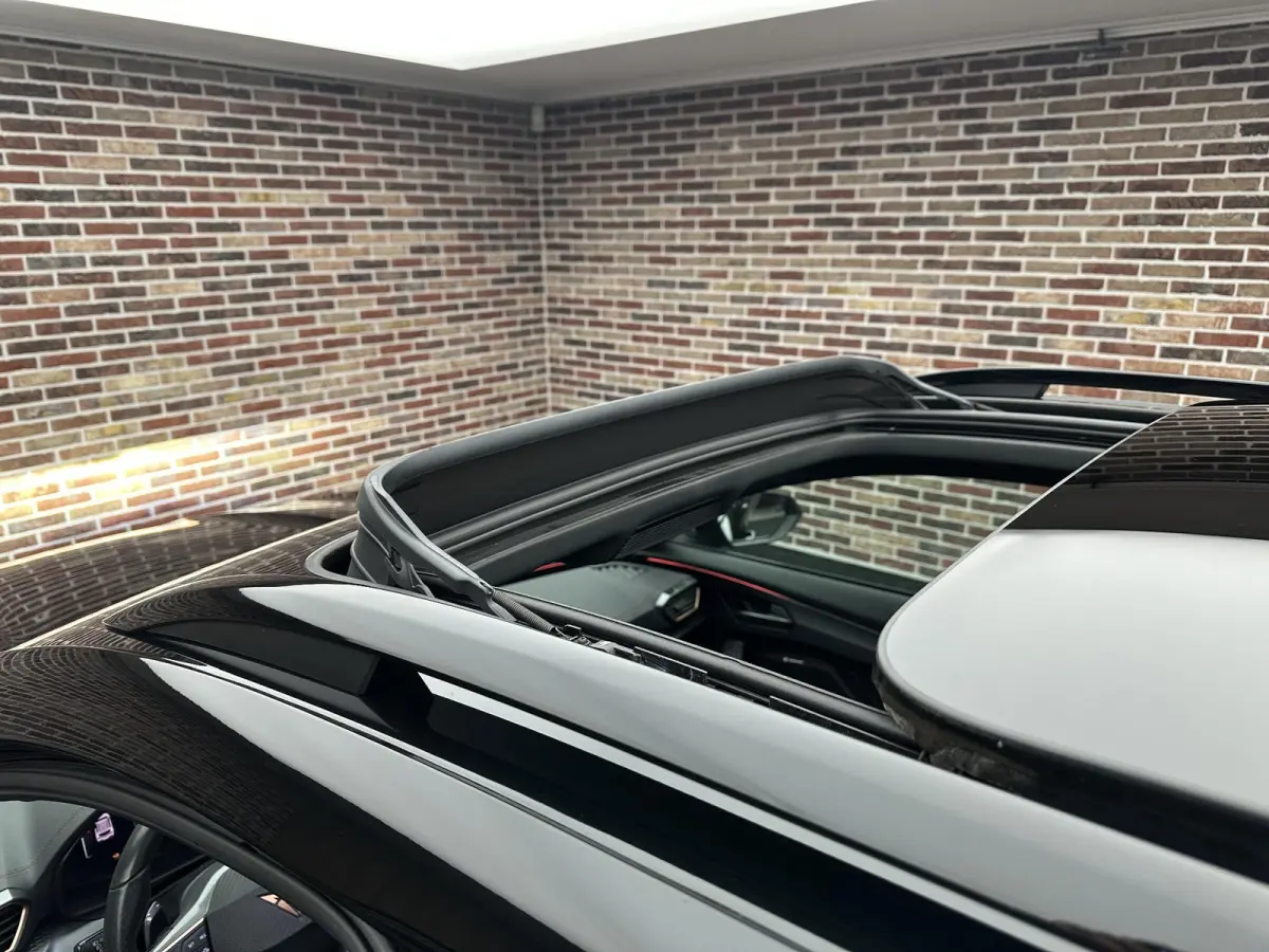 1.5 TSI e-Hybrid VZ Extreme Pano| Memory| 360 camera
