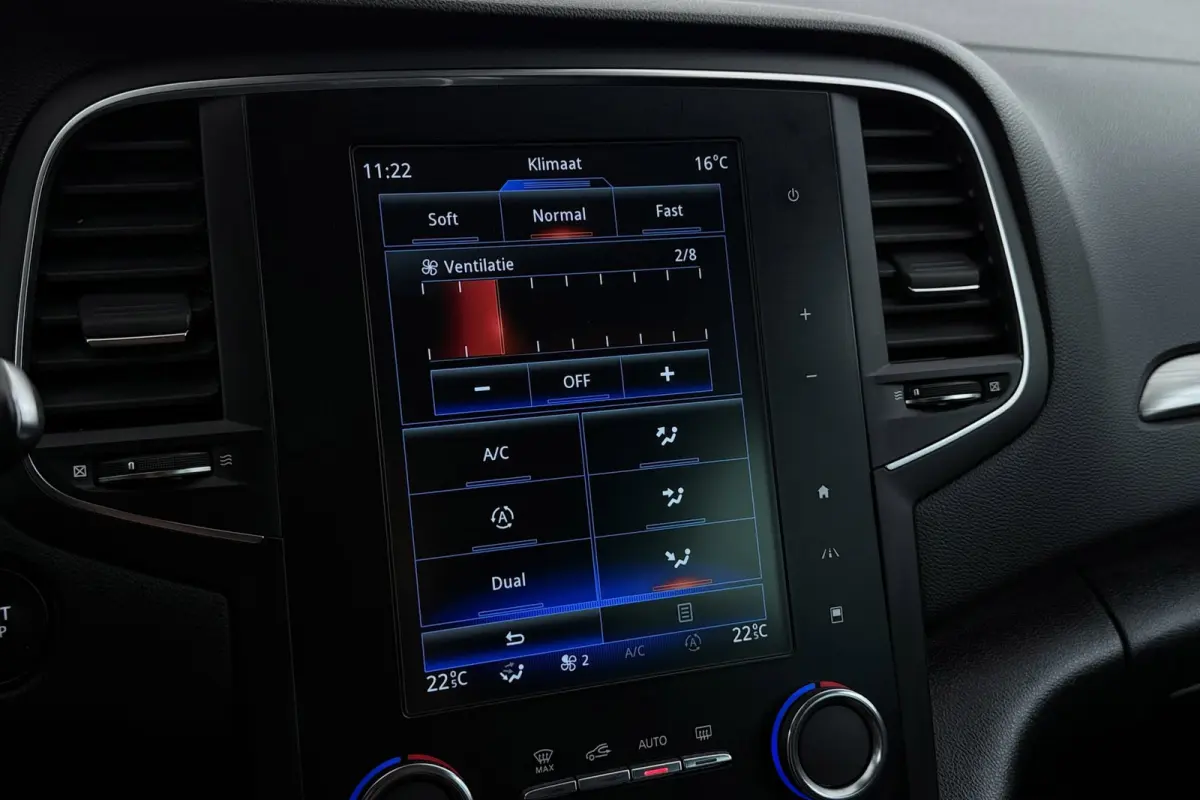 1.3 TCe Limited | Trekhaak | Camera | CarPlay | Groot Navi | Climate Control |