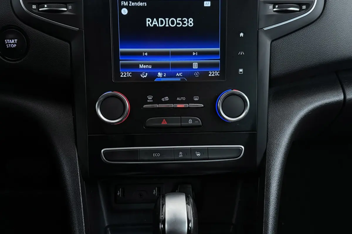 1.3 TCe Limited | Trekhaak | Camera | CarPlay | Groot Navi | Climate Control |