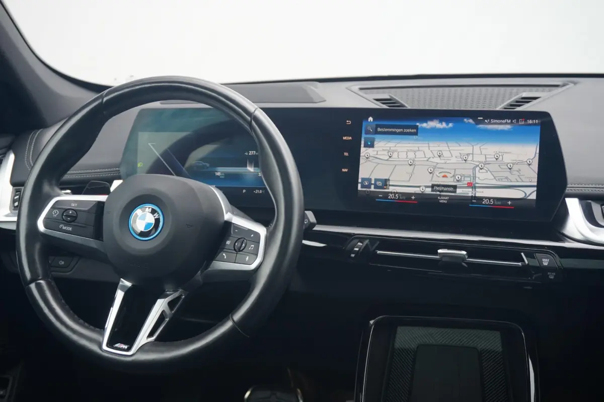 xDrive30 | M Sportpakket | Panoramadak | Head-Up Display | Trekhaak | Harman-Kardon | Driving Assistant Professional