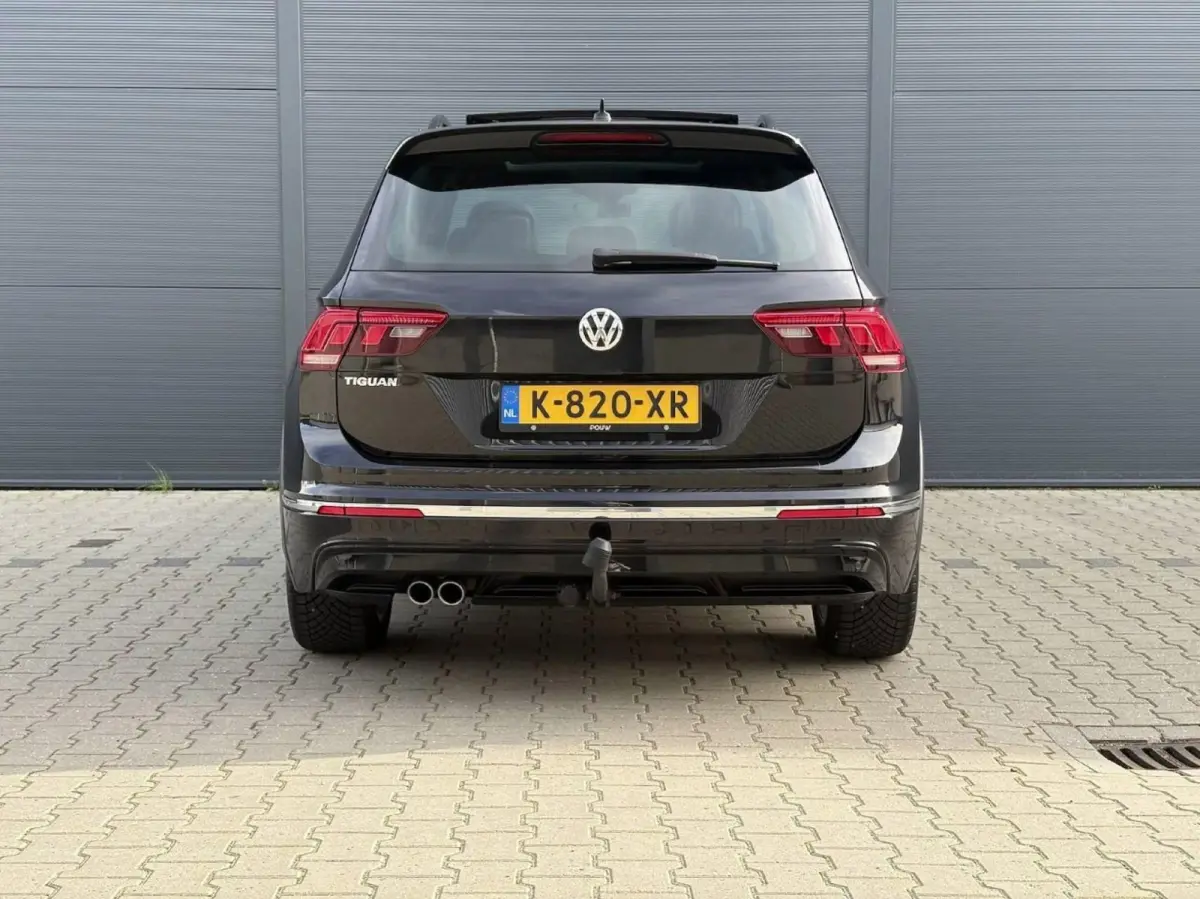 1.5 TSI ACT 150pk DSG Highline Business R | Panoramadak | Trekhaak | Navigatie