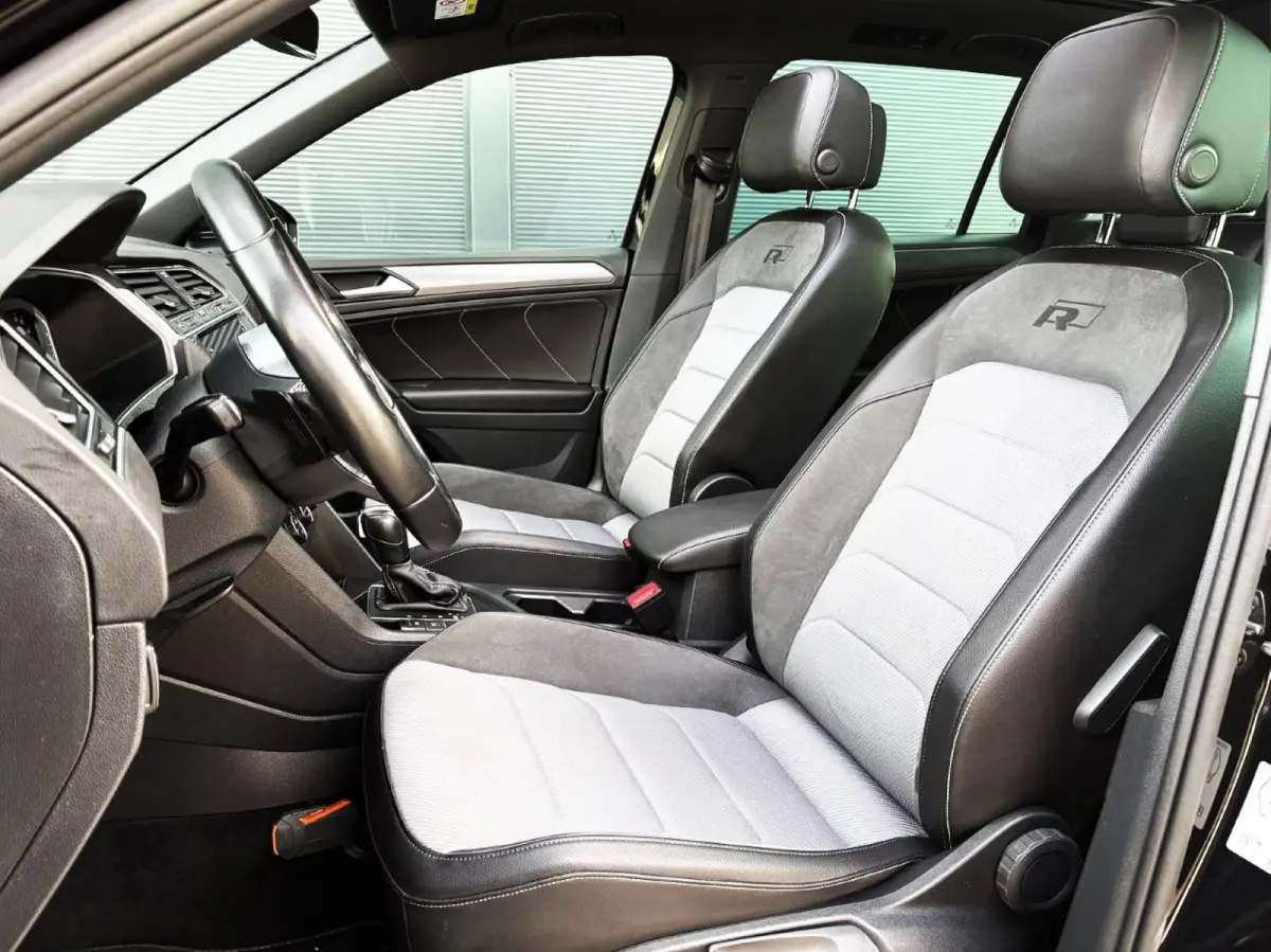 1.5 TSI ACT 150pk DSG Highline Business R | Panoramadak | Trekhaak | Navigatie