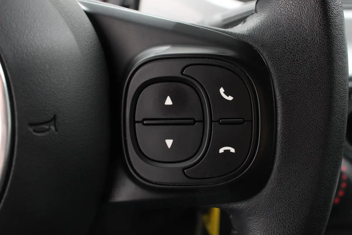 1.0 69pk Hybrid Connect Navigatie Apple Carplay/Android Auto Cruise Control Airco Start/Stop Systeem