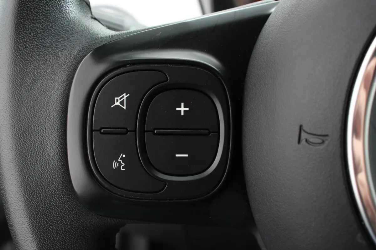 1.0 69pk Hybrid Connect Navigatie Apple Carplay/Android Auto Cruise Control Airco Start/Stop Systeem