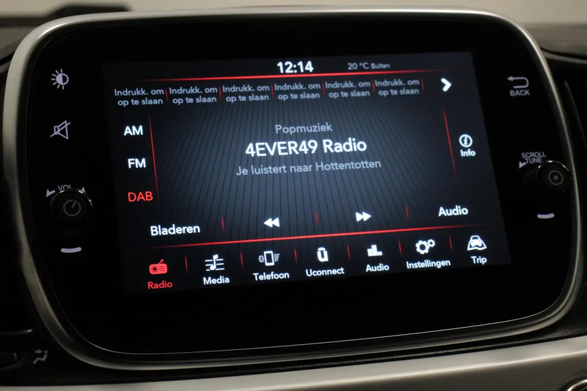 1.0 69pk Hybrid Connect Navigatie Apple Carplay/Android Auto Cruise Control Airco Start/Stop Systeem
