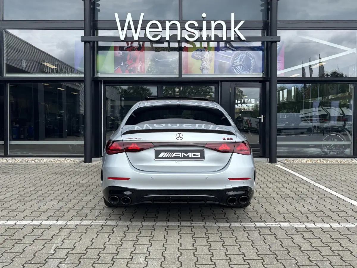 AMG 53 4MATIC+ Night Edition | Hyperscreen | Premium Plus | AMG DYNAMIC PLUS | carbon exterieur | Multicontourstoelen | Burmester® 4D | Head-up | Panoramaschuifdak |