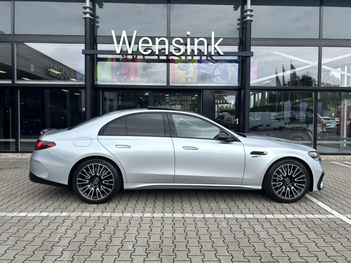 AMG 53 4MATIC+ Night Edition | Hyperscreen | Premium Plus | AMG DYNAMIC PLUS | carbon exterieur | Multicontourstoelen | Burmester® 4D | Head-up | Panoramaschuifdak |