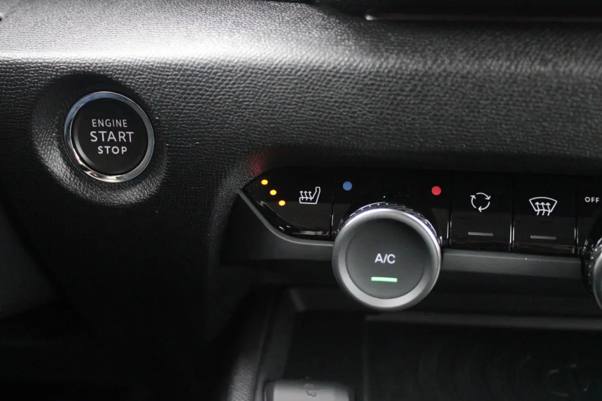 1.2 Hybrid 145PK AUTOMAAT MAX | PANORAMA SCHUIF/KANTEL DAK | PACK TECHNO: (DRAADLOZE TELEFOONLADER, CAMERA VOOR + ACHTER, DRIVE ASSIST 2, ADAPTIVE CRUISE CONTROL MET STOP & GO, MISTLAMPEN VO
