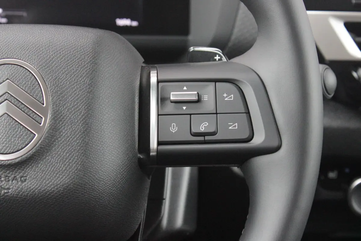 1.2 Hybrid 145PK AUTOMAAT MAX | PANORAMA SCHUIF/KANTEL DAK | PACK TECHNO: (DRAADLOZE TELEFOONLADER, CAMERA VOOR + ACHTER, DRIVE ASSIST 2, ADAPTIVE CRUISE CONTROL MET STOP & GO, MISTLAMPEN VO