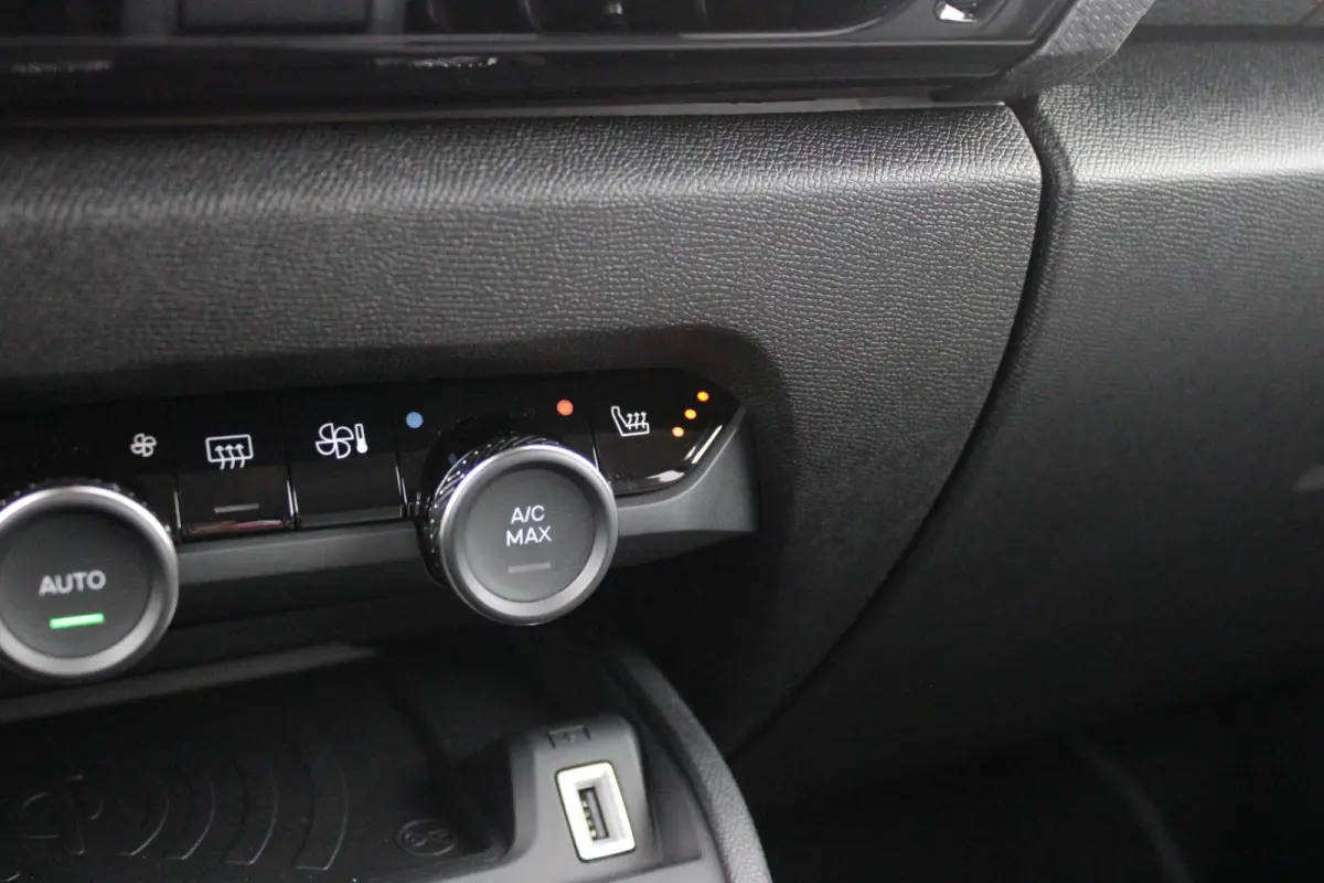 1.2 Hybrid 145PK AUTOMAAT MAX | PANORAMA SCHUIF/KANTEL DAK | PACK TECHNO: (DRAADLOZE TELEFOONLADER, CAMERA VOOR + ACHTER, DRIVE ASSIST 2, ADAPTIVE CRUISE CONTROL MET STOP & GO, MISTLAMPEN VO