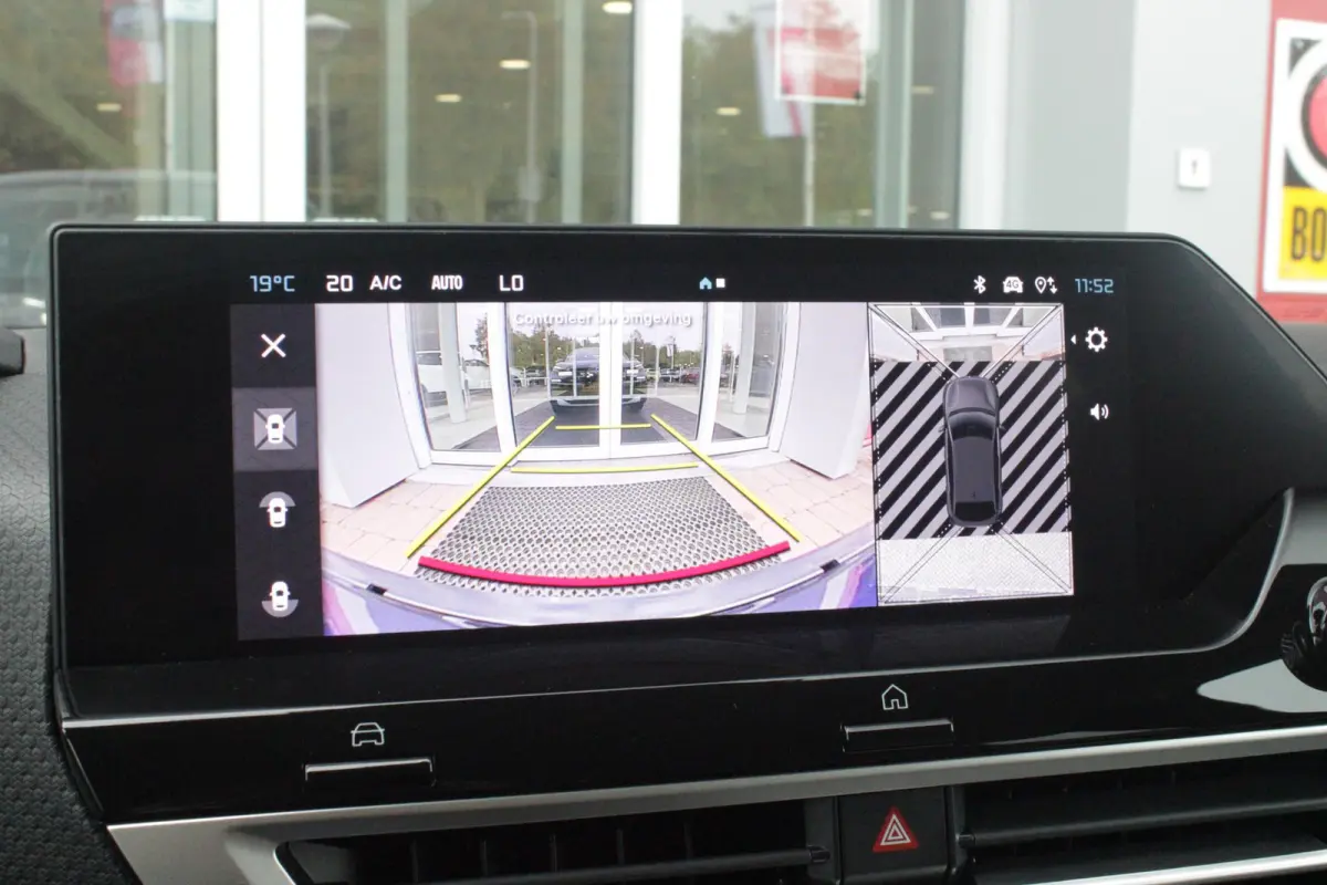 1.2 Hybrid 145PK AUTOMAAT MAX | PANORAMA SCHUIF/KANTEL DAK | PACK TECHNO: (DRAADLOZE TELEFOONLADER, CAMERA VOOR + ACHTER, DRIVE ASSIST 2, ADAPTIVE CRUISE CONTROL MET STOP & GO, MISTLAMPEN VO