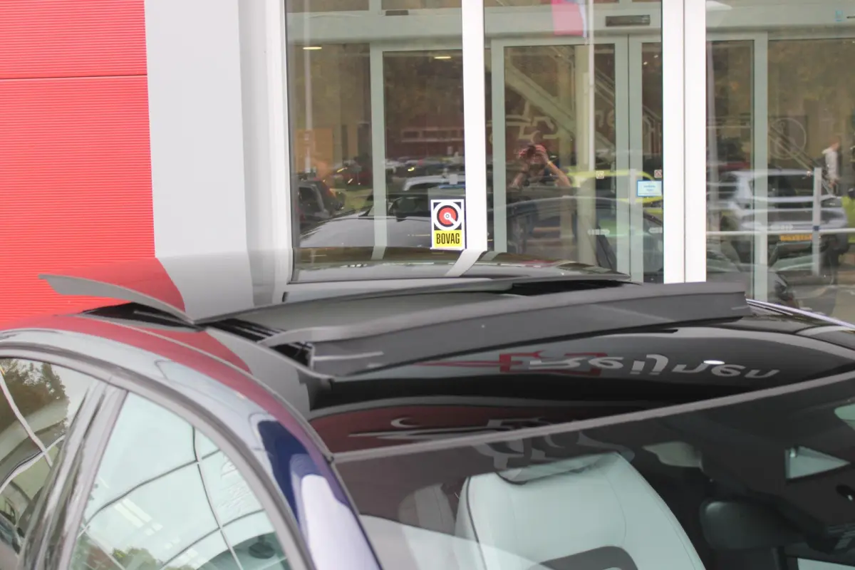 1.2 Hybrid 145PK AUTOMAAT MAX | PANORAMA SCHUIF/KANTEL DAK | PACK TECHNO: (DRAADLOZE TELEFOONLADER, CAMERA VOOR + ACHTER, DRIVE ASSIST 2, ADAPTIVE CRUISE CONTROL MET STOP & GO, MISTLAMPEN VO