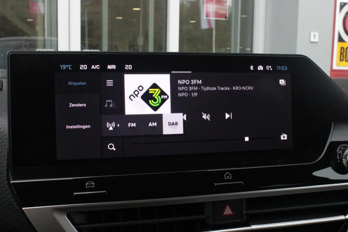 1.2 Hybrid 145PK AUTOMAAT MAX | PANORAMA SCHUIF/KANTEL DAK | PACK TECHNO: (DRAADLOZE TELEFOONLADER, CAMERA VOOR + ACHTER, DRIVE ASSIST 2, ADAPTIVE CRUISE CONTROL MET STOP & GO, MISTLAMPEN VO
