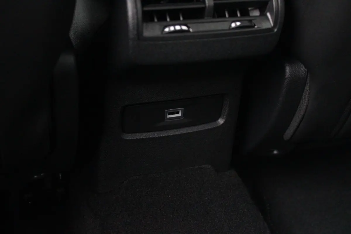 1.2 Hybrid 145PK AUTOMAAT MAX | PANORAMA SCHUIF/KANTEL DAK | PACK TECHNO: (DRAADLOZE TELEFOONLADER, CAMERA VOOR + ACHTER, DRIVE ASSIST 2, ADAPTIVE CRUISE CONTROL MET STOP & GO, MISTLAMPEN VO