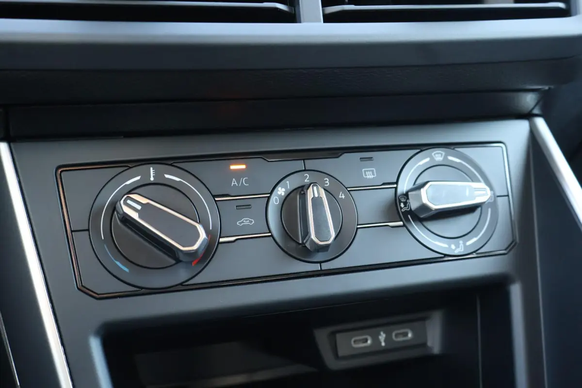 1.0 TSI 95pk Life Edition | Camera | PDC | ACC | Carplay | Navi | Keyless |
