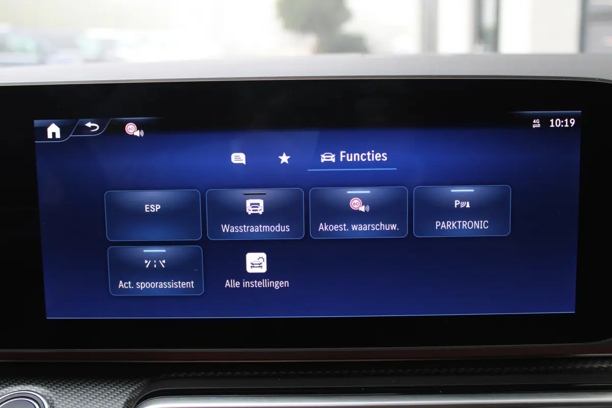 300d / AMG / Exclusive / 7-persoons / Elec Stoelen / Burmester / Nightpakket / Vol Opties / NIEUWSTAAT.