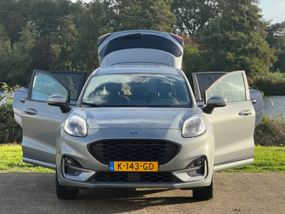 1.0 EcoBoost ST-Line - Solar Silver - Winterpakket/Virtual/Carplay - 1e eigenaar