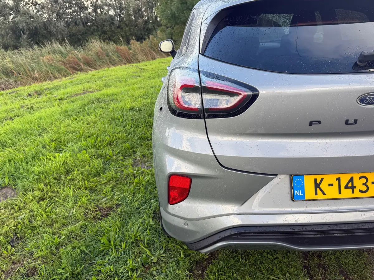1.0 EcoBoost ST-Line - Solar Silver - Winterpakket/Virtual/Carplay - 1e eigenaar