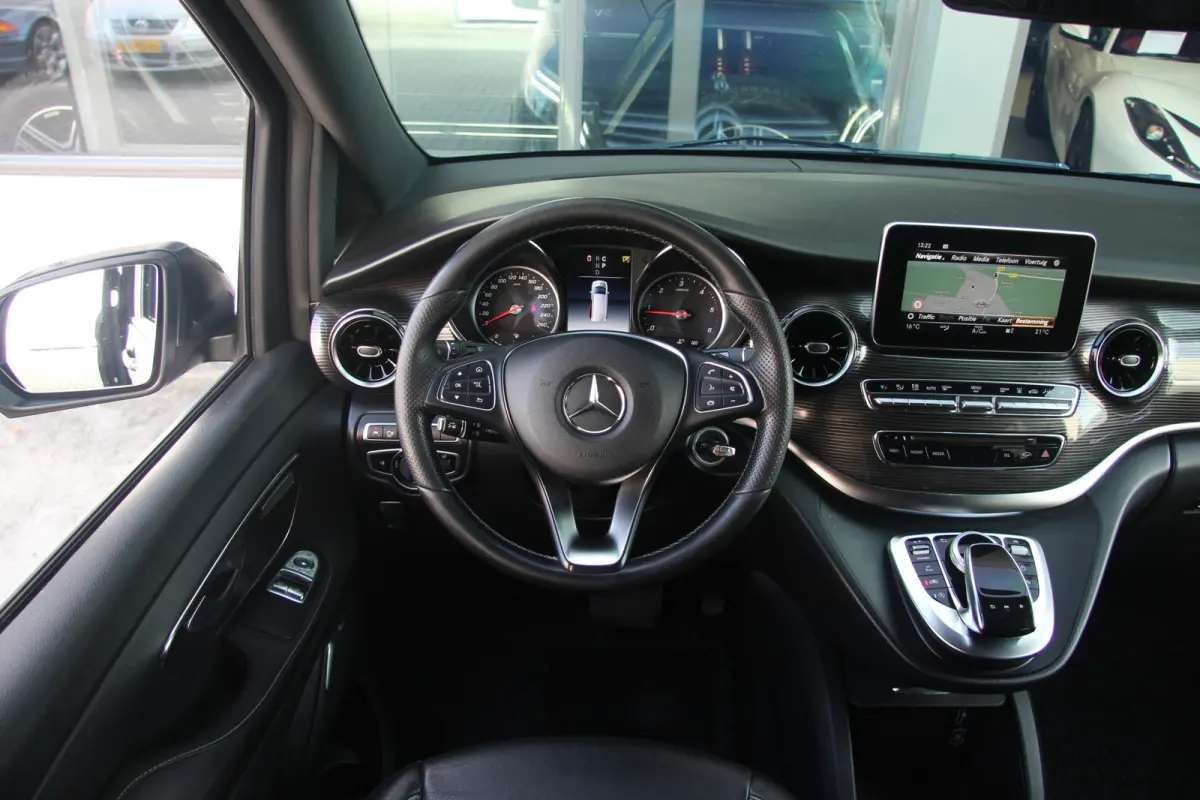 300d Lang DC Avantgarde Edition | Burmester | 360° Camera | Distronic | Leder | Trekhaak