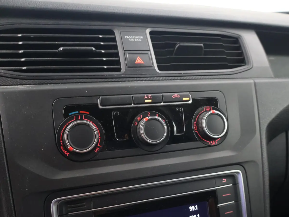 2.0 TDI BMT EURO 6 + AIRCO | ORIG. NL | SIDEBARS