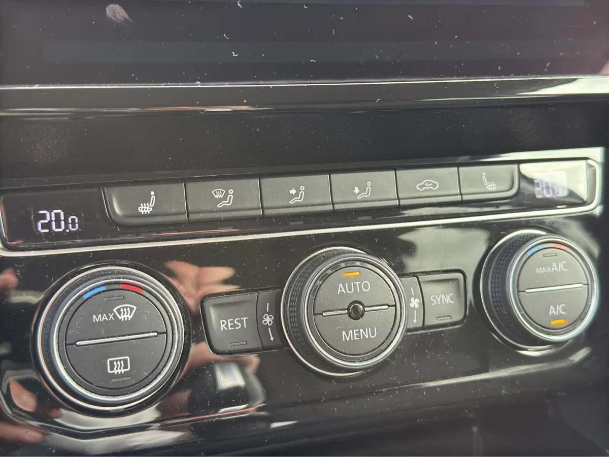 1.5 TSI Comfort Business | Trekhaak | Automaat | ACC | Stoelverwarming | ERGOActive stoel |