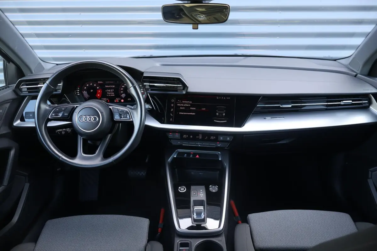 30 TFSI 110pk Advanced Edition | Cruise control | App-Connect | Parkeersensoren achter