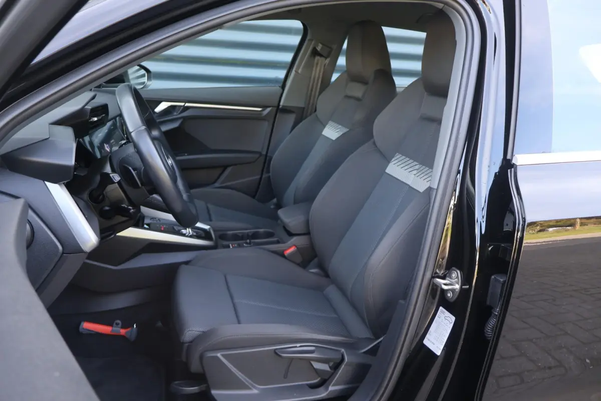 30 TFSI 110pk Advanced Edition | Cruise control | App-Connect | Parkeersensoren achter