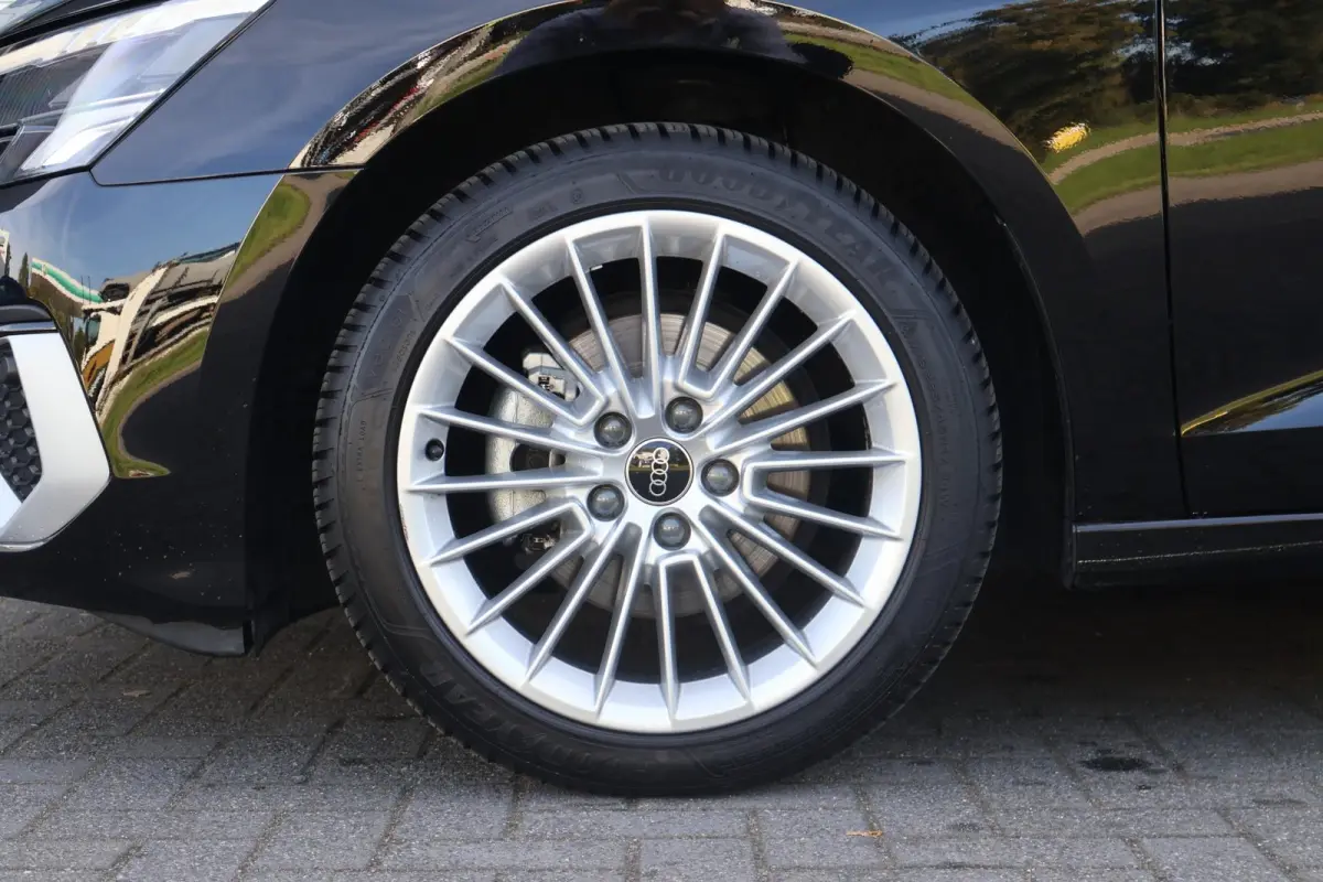 30 TFSI 110pk Advanced Edition | Cruise control | App-Connect | Parkeersensoren achter