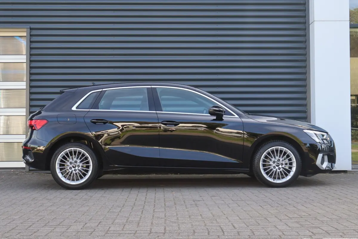30 TFSI 110pk Advanced Edition | Cruise control | App-Connect | Parkeersensoren achter